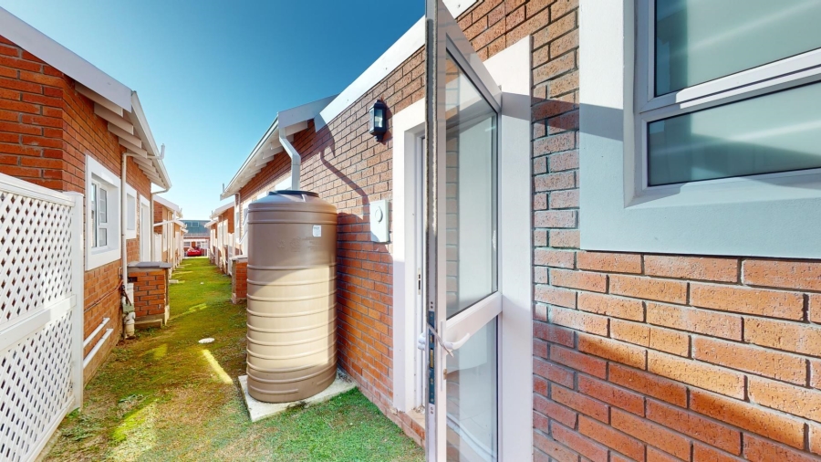 2 Bedroom Property for Sale in Fairview Eastern Cape